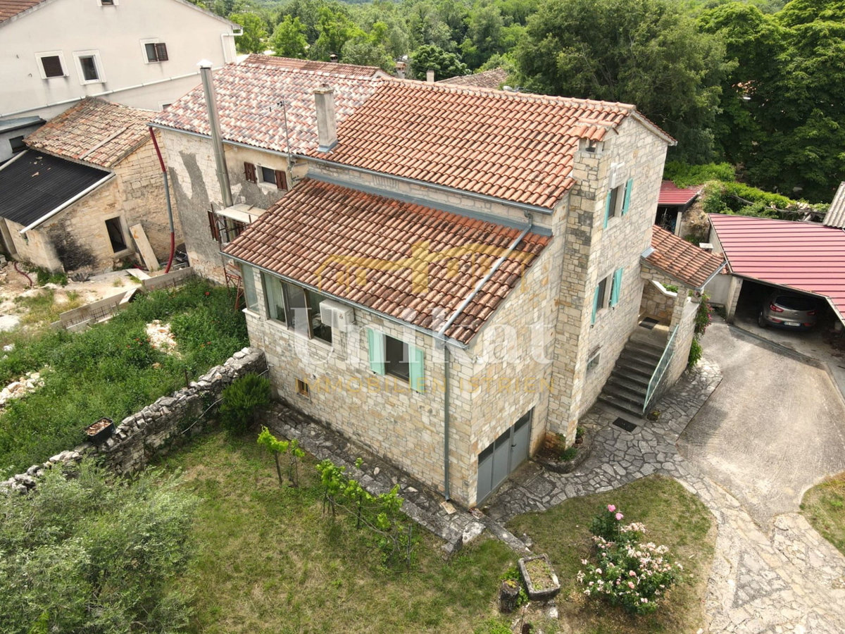 Casa in pietra ristrutturata